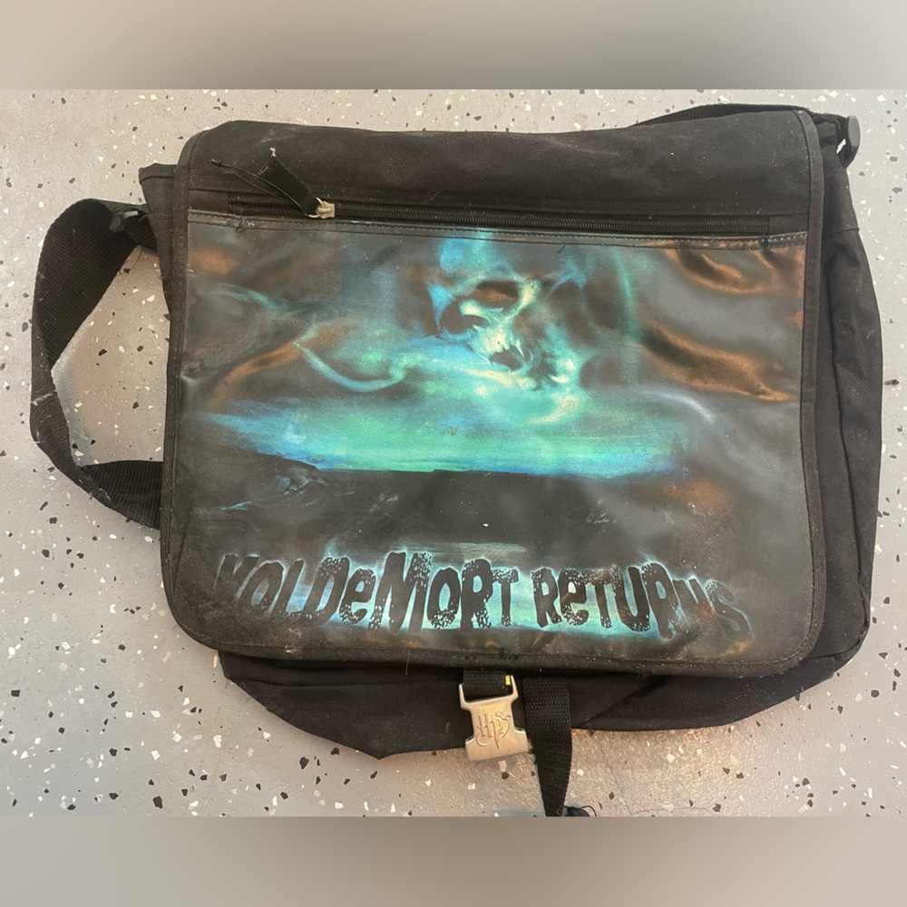 Harry Potter Voldemort Returns Messenger bag from Hot Topic. Inside detail. Used